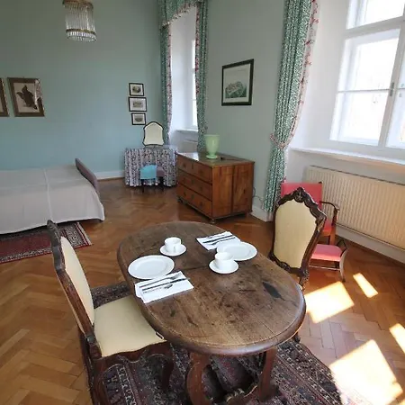 Apartment Schloss Frauenthal
