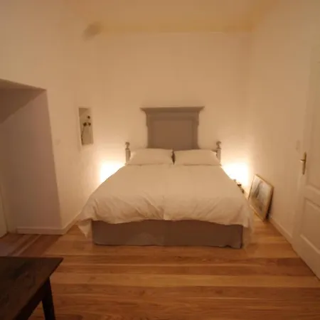 아파트 Schloss Frauenthal *