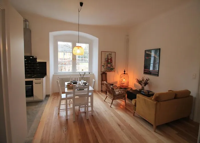 Apartment Schloss Frauenthal *